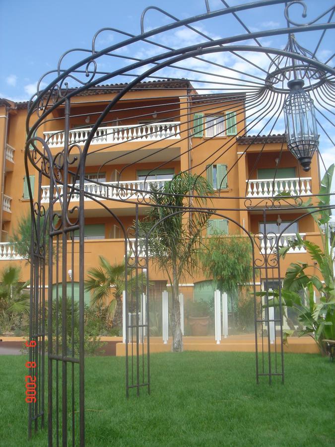 Appart Hotel Lou Castelet Carros Luaran gambar